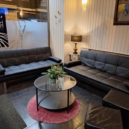 Hostal Pachin Mieres  Exteriér fotografie