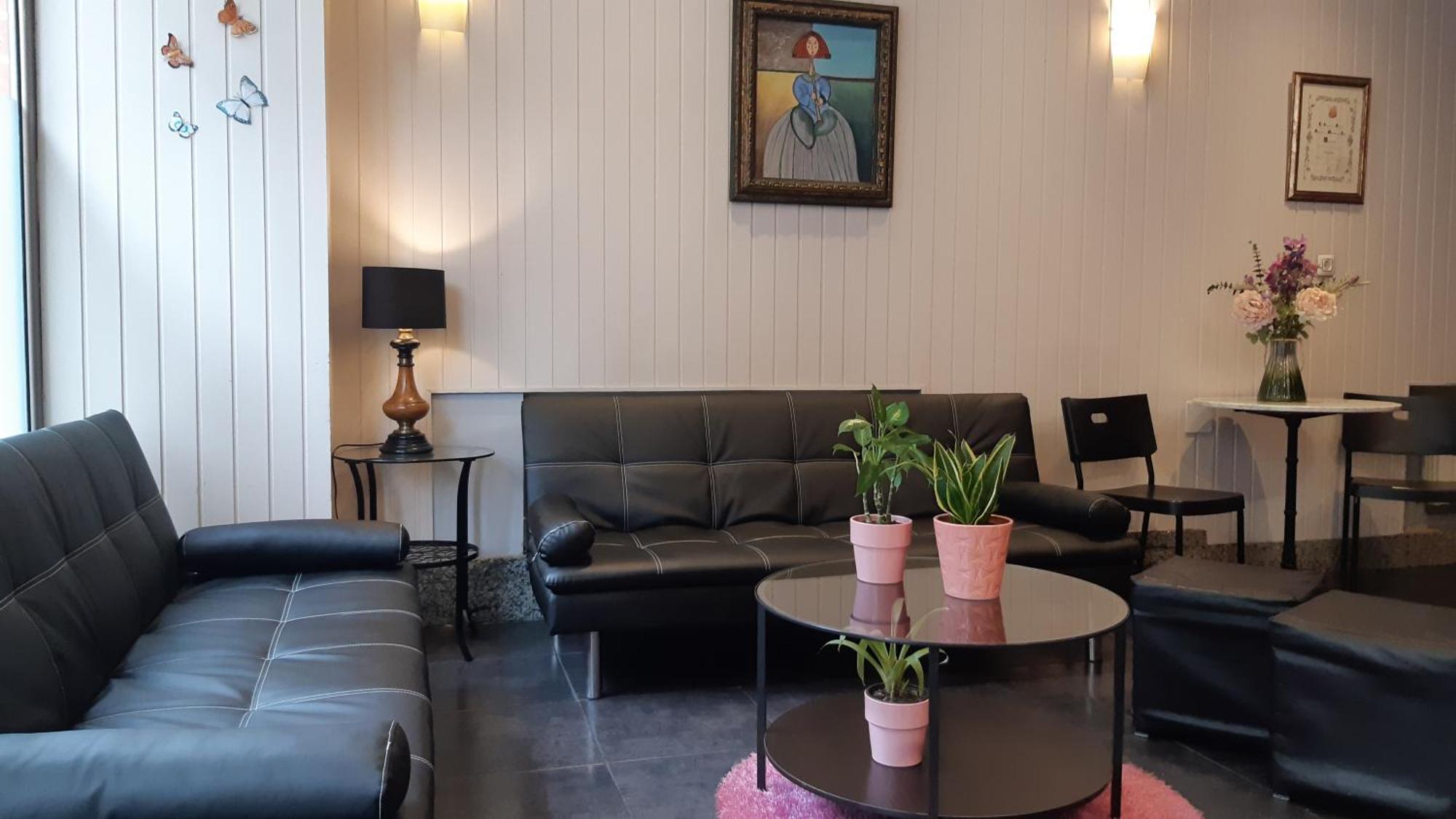 Hostal Pachin Mieres  Exteriér fotografie